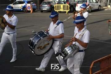 Lomo Magullo abraza la vida con la escultura homenaje a la Traída del Agua/Francisco Javier Santana y TA.